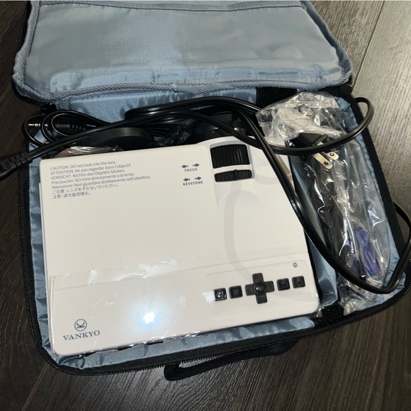 Vankyo Leisure 3 mini projector white - Picture 1 of 4